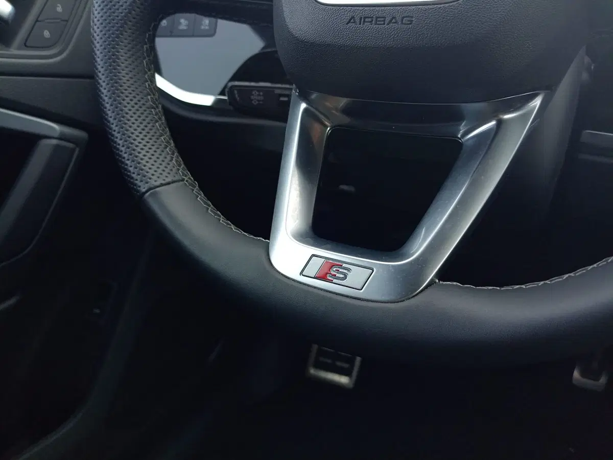 Audi Q3 Sportback usata a Bari (12)