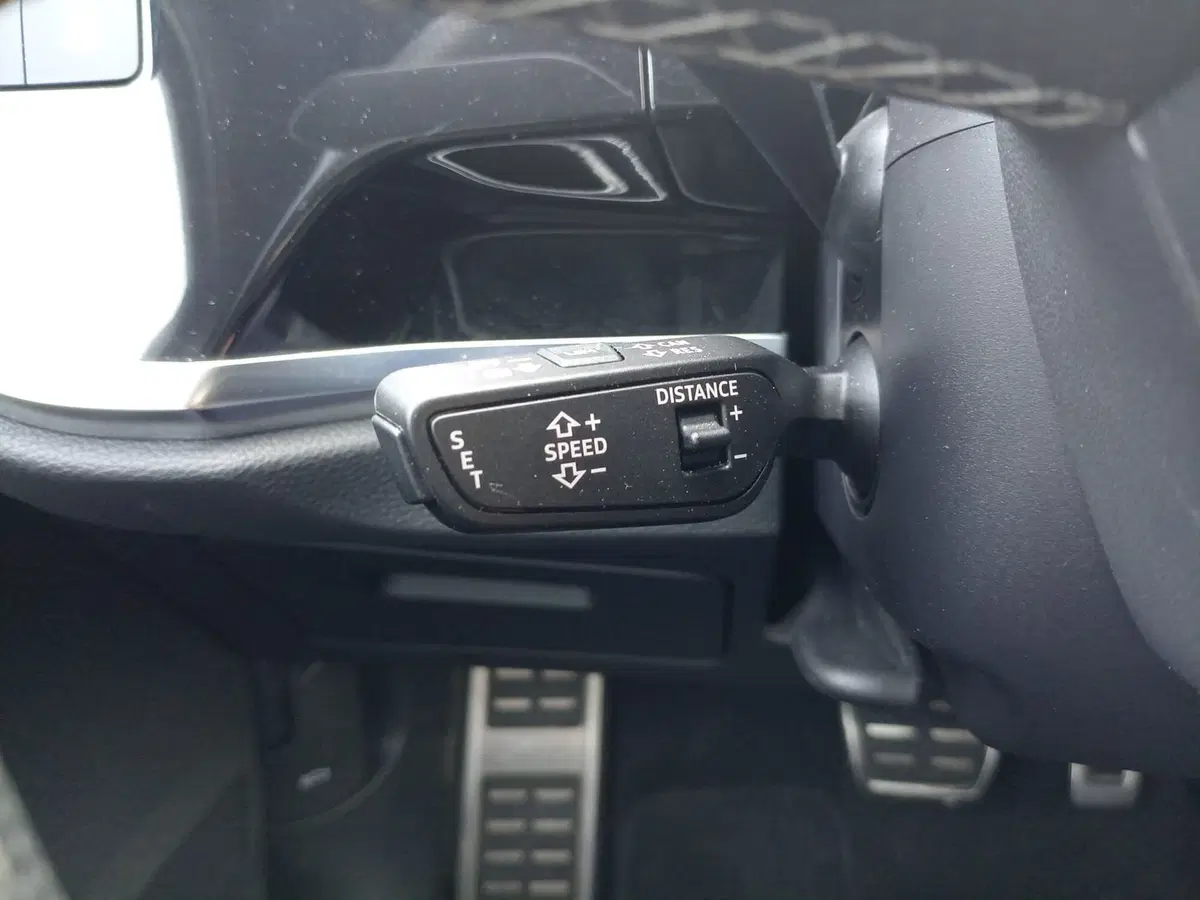 Audi Q3 Sportback usata a Bari (16)
