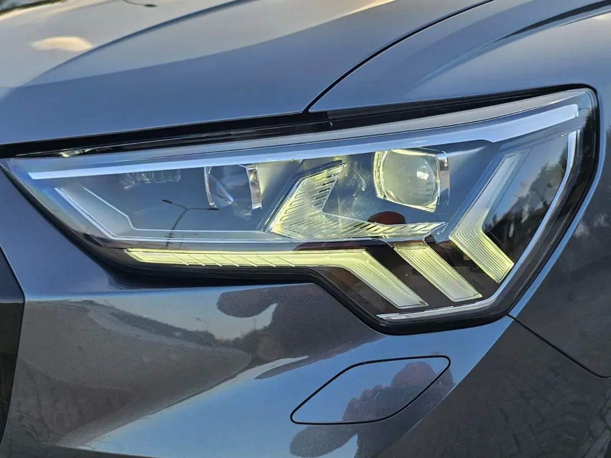Audi Q3 Sportback usata a Bari (5)