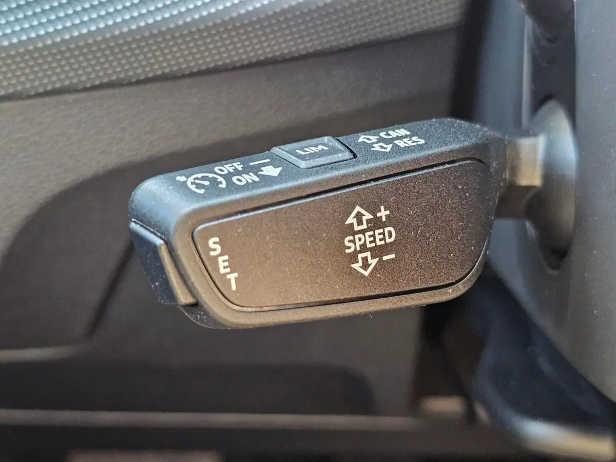 Audi Q2 usata a Bari (15)