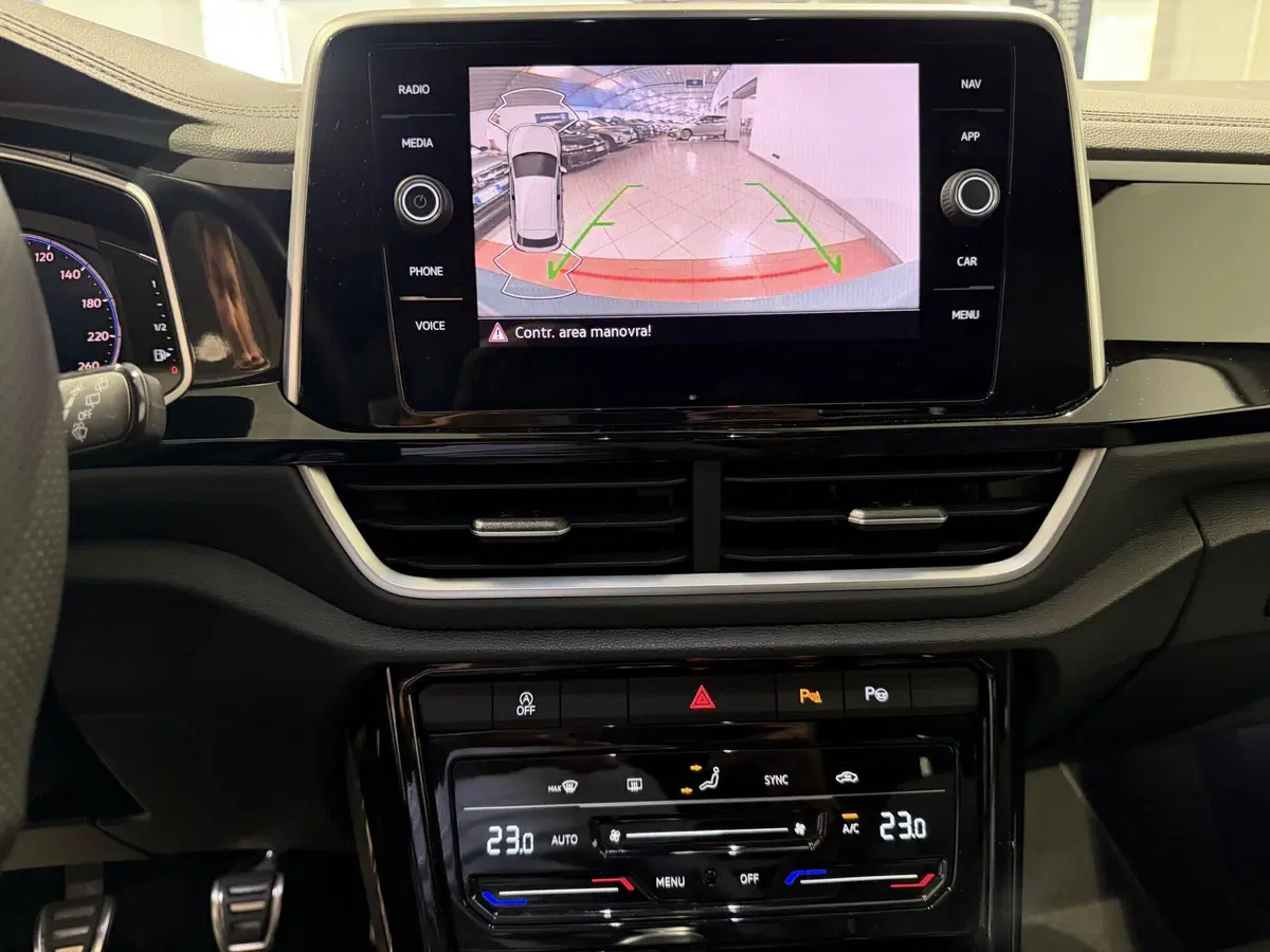 Volkswagen T-Roc usata a Genova (13)