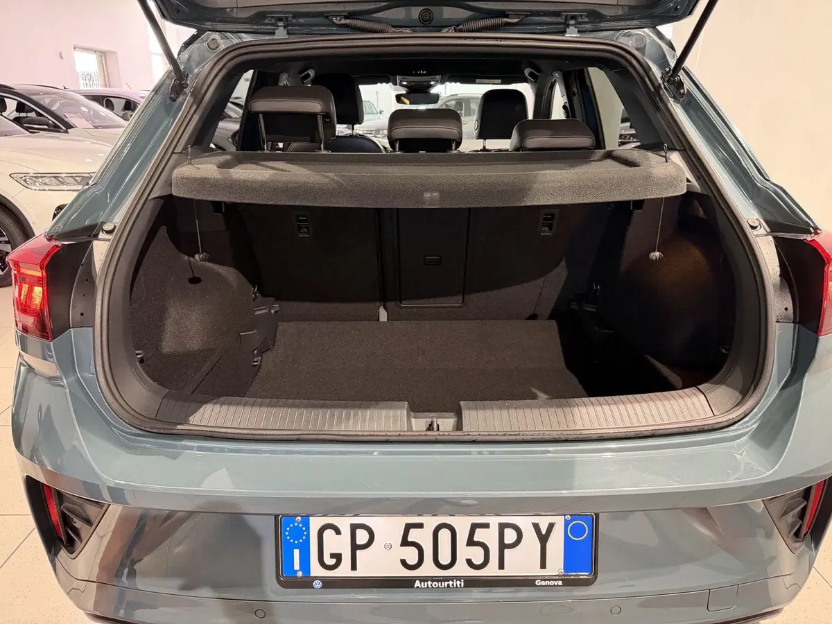Volkswagen T-Roc usata a Genova (9)