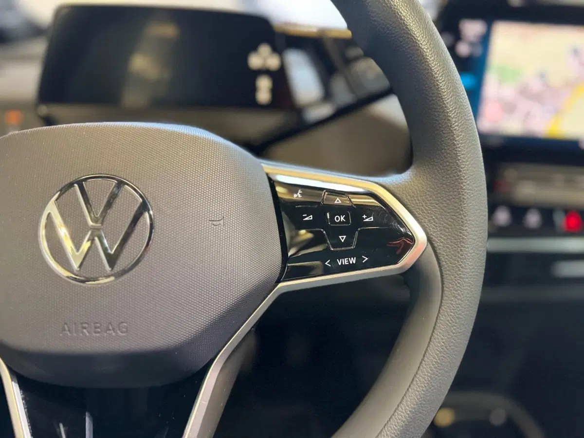Volkswagen ID.3 usata a Varese (17)