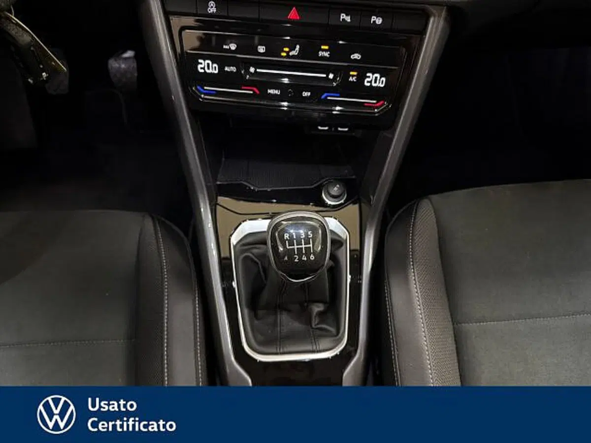 Volkswagen T-Roc usata a Vicenza (11)