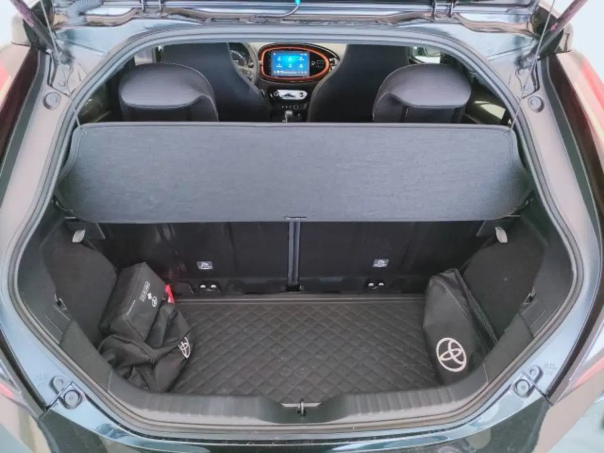 Toyota Aygo X usata a Teramo (10)