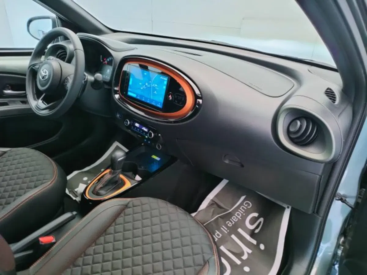 Toyota Aygo X usata a Teramo (13)