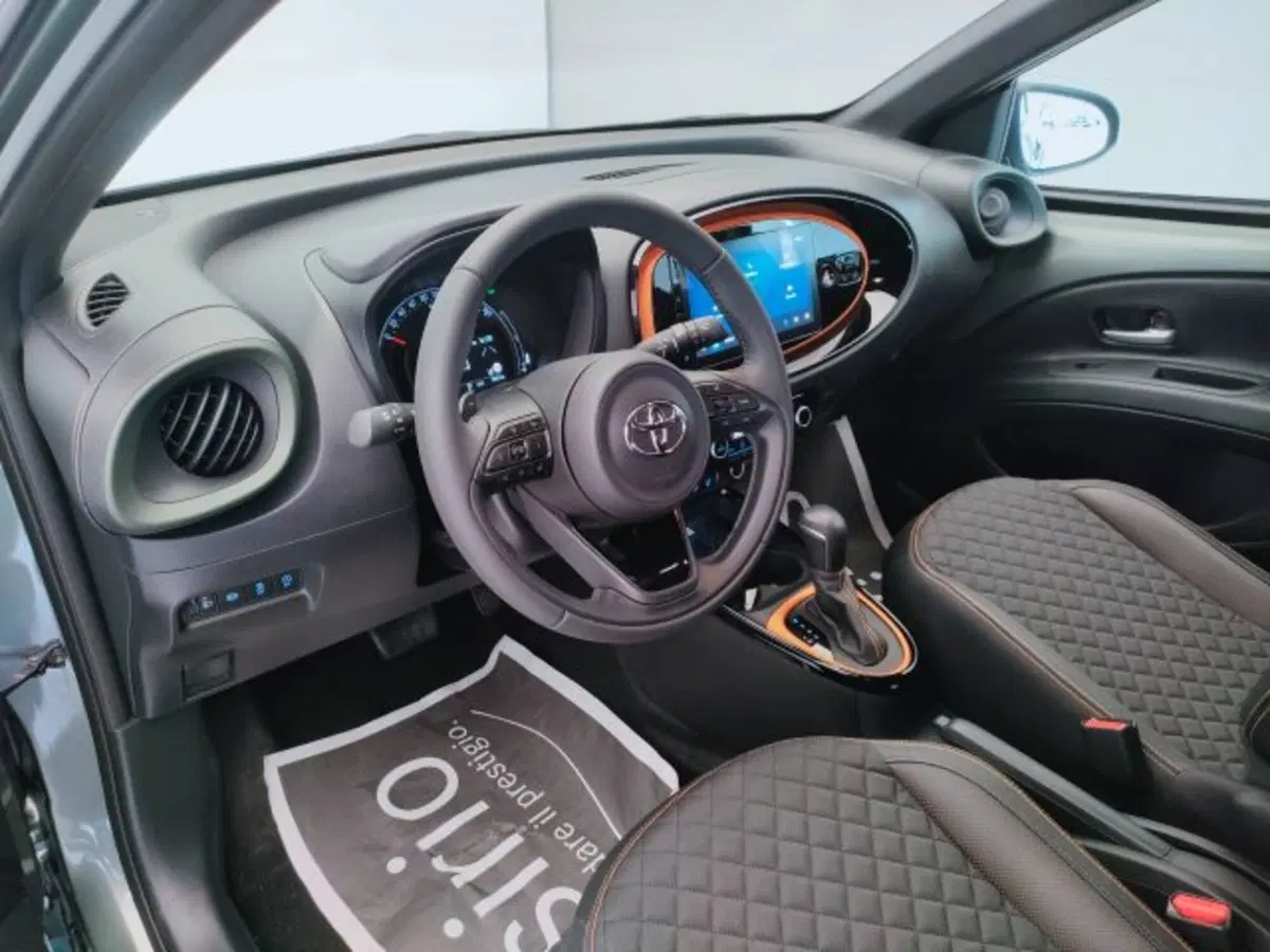 Toyota Aygo X usata a Teramo (14)
