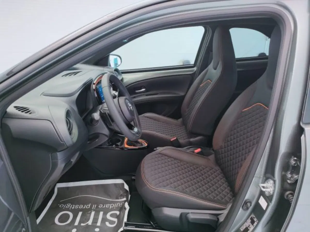 Toyota Aygo X usata a Teramo (15)