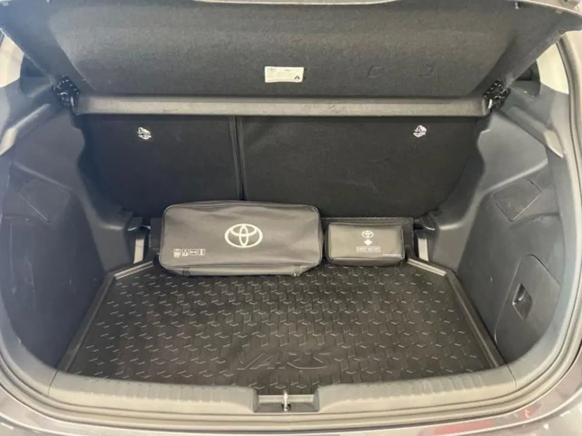 Toyota Yaris Cross usata a Vercelli (11)