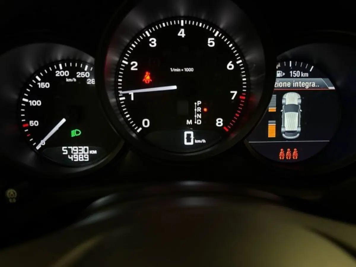 Porsche Macan usata a Bologna (18)