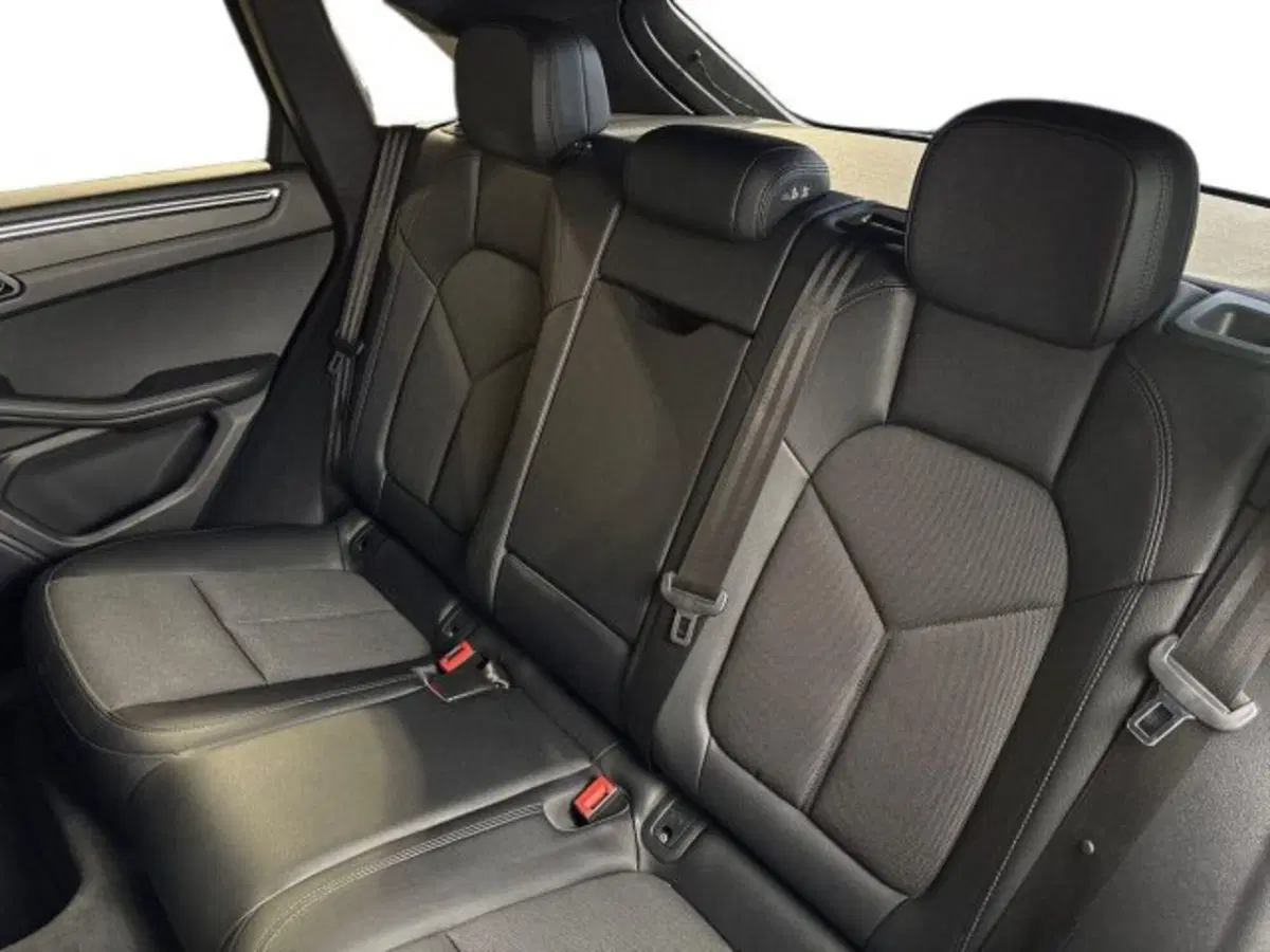 Porsche Macan usata a Bologna (9)