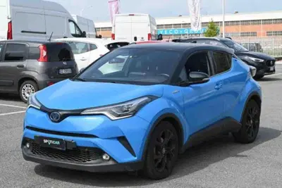 Toyota Toyota C-HR 1.8 Hybrid E-CVT Lounge del 2018 usata a Pianezza