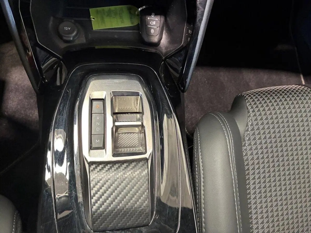 Peugeot 208 usata a Torino (11)