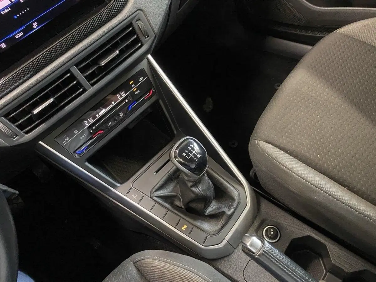 Volkswagen Polo usata a Torino (11)