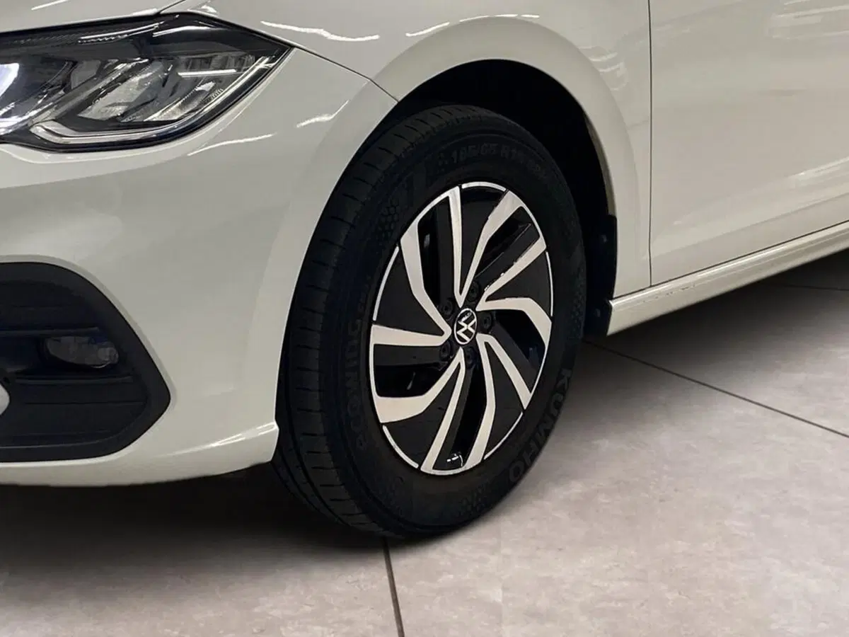 Volkswagen Polo usata a Torino (15)
