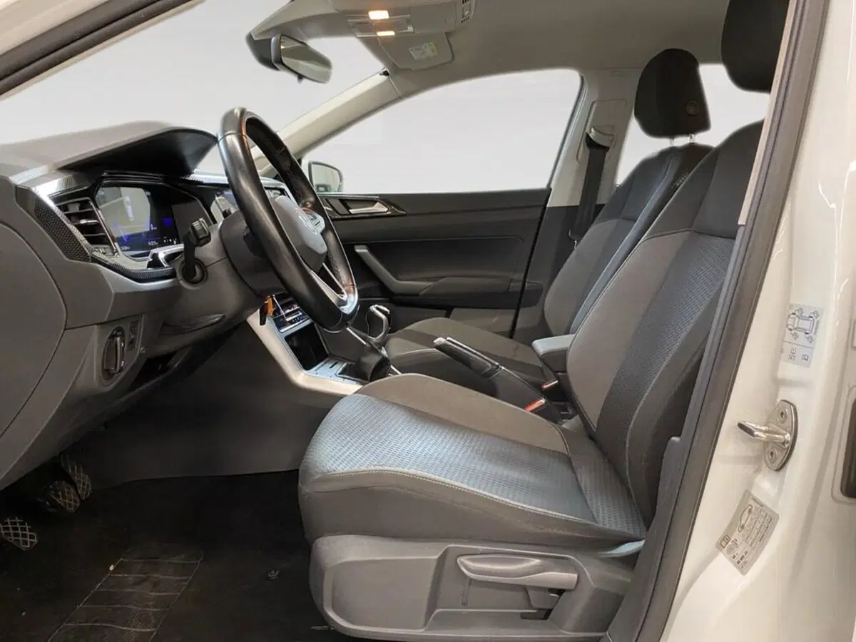 Volkswagen Polo usata a Torino (7)