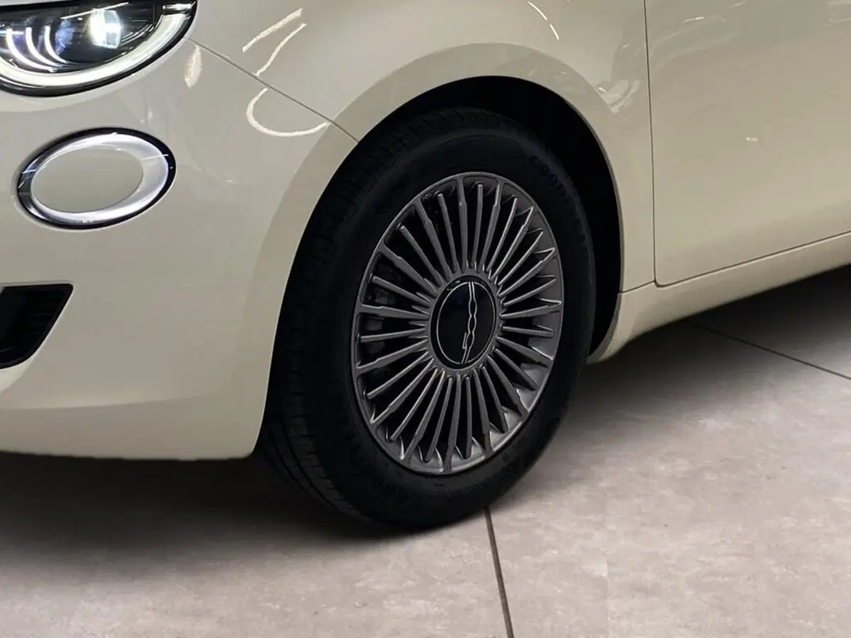 Fiat 500 nuova a Torino (15)