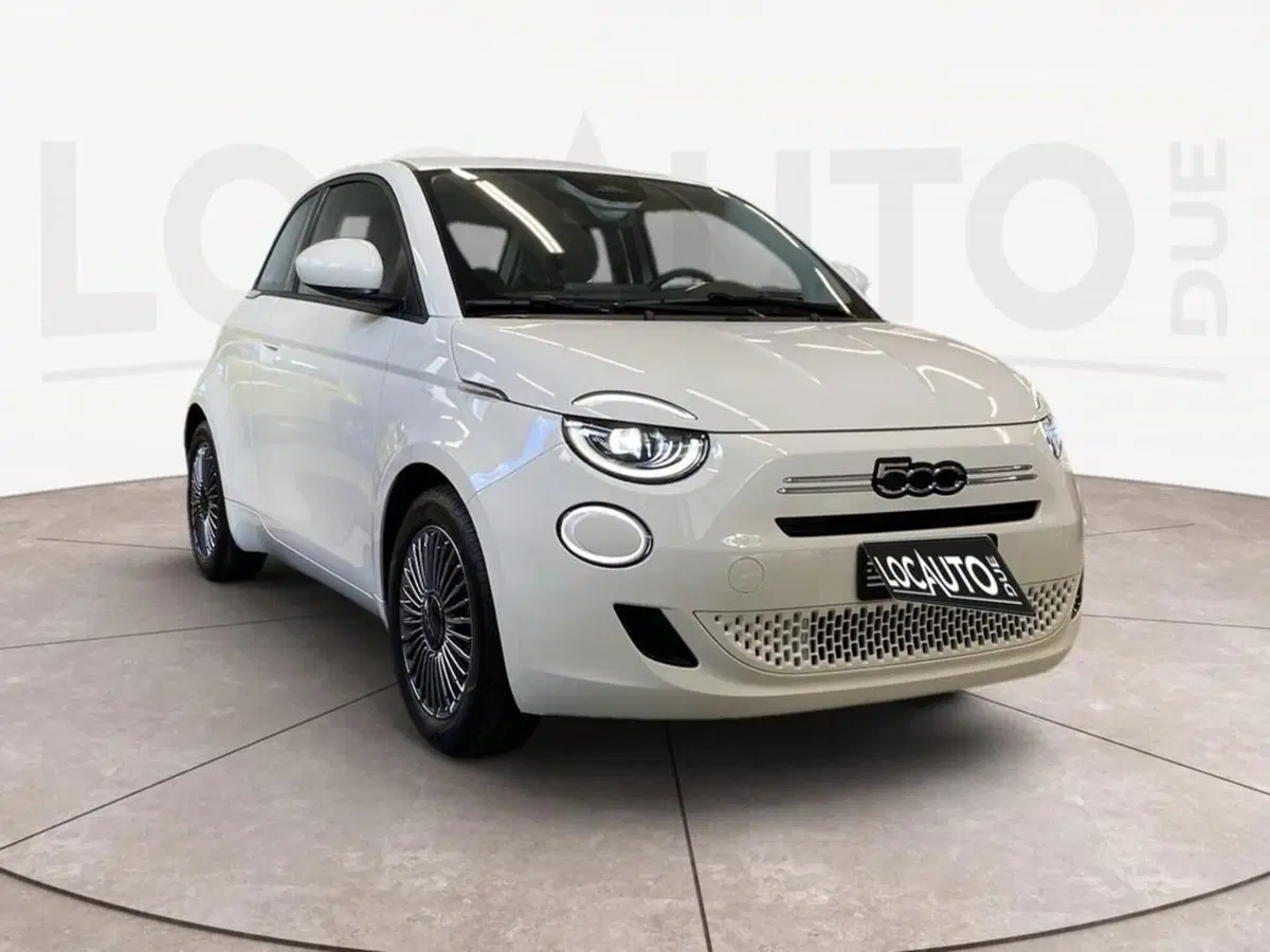 Fiat 500 nuova a Torino (3)