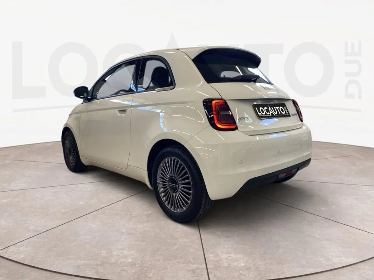 Fiat 500 nuova a Torino (5)