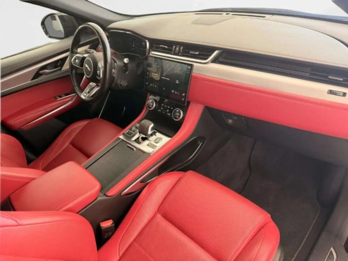 Jaguar F-Pace usata a Siena (12)
