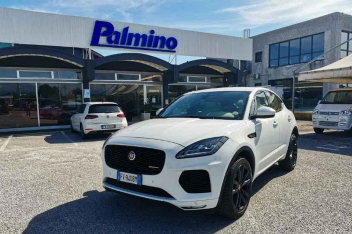 Jaguar E-Pace usata a Udine