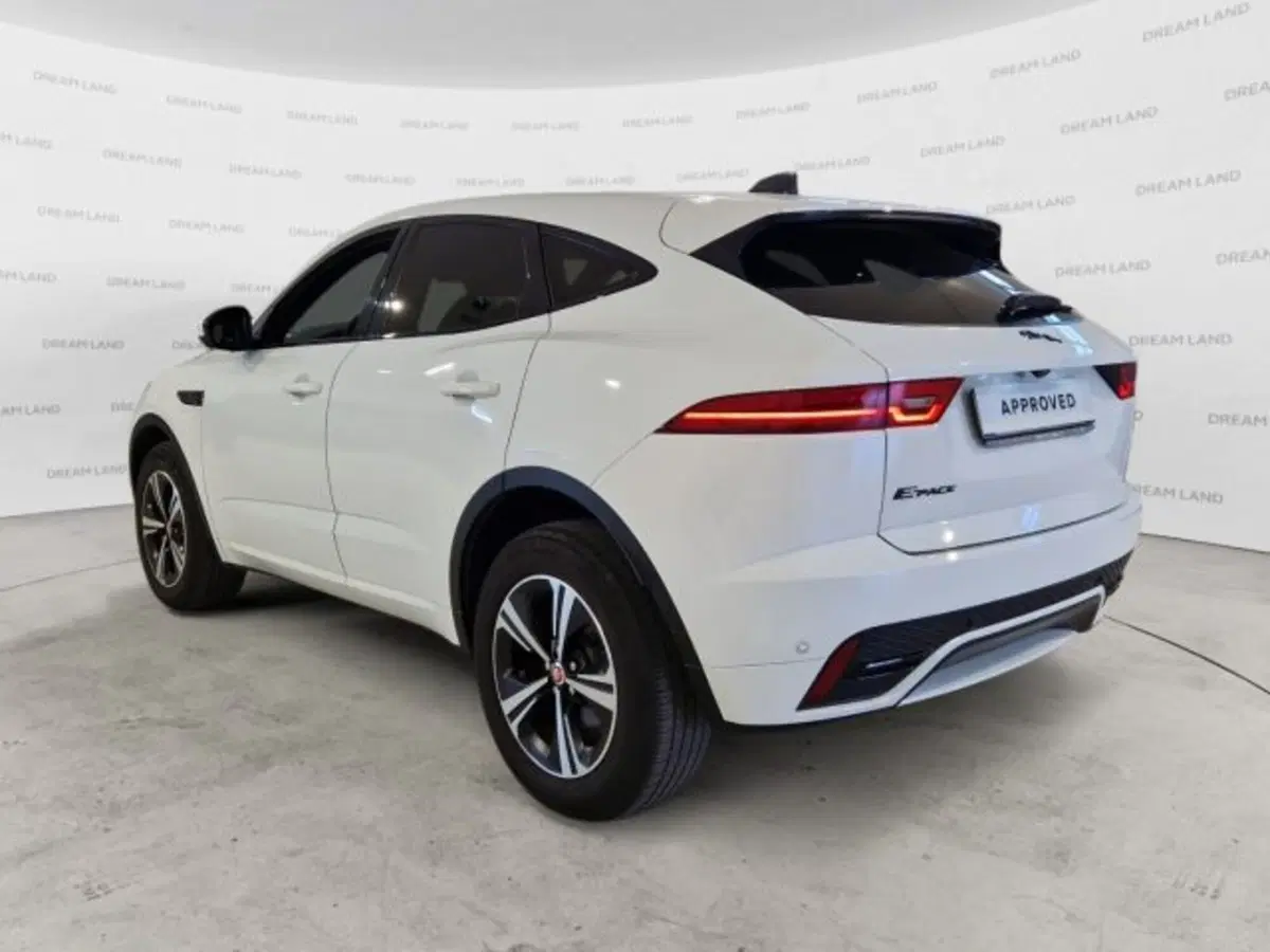 Jaguar E-Pace usata a Livorno (13)