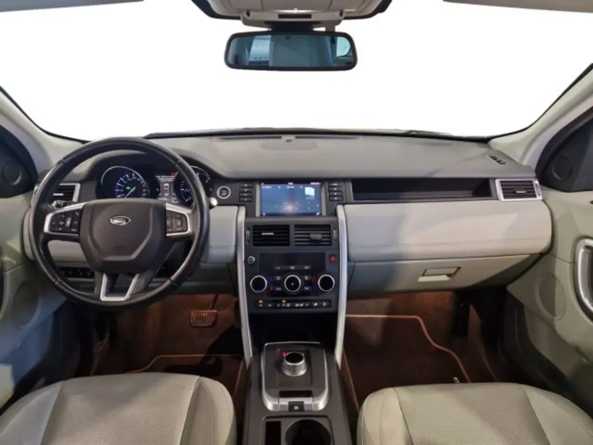 Land Rover Discovery Sport usata a Livorno (11)