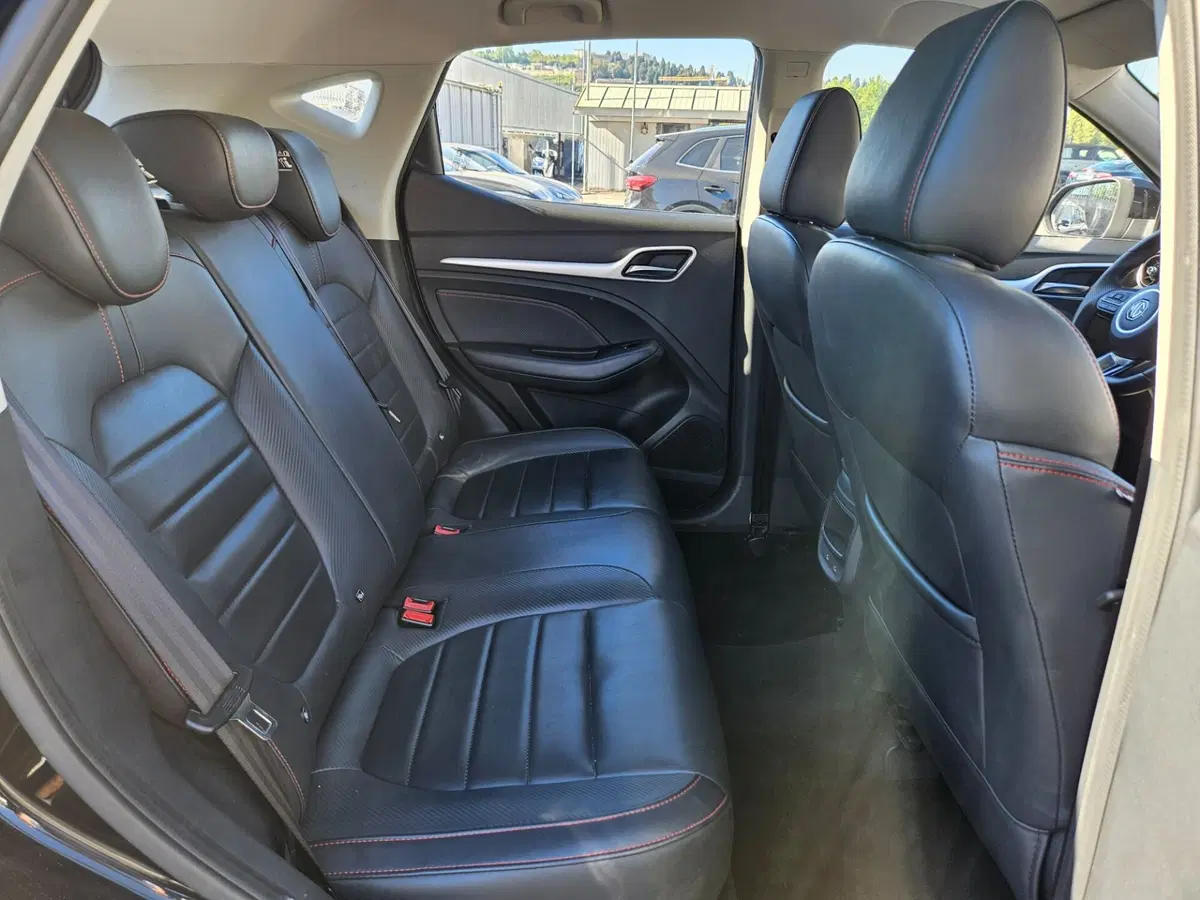 Mg ZS usata a Napoli (6)
