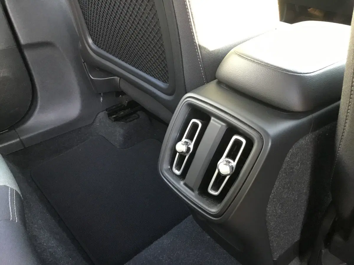 Volvo XC40 usata a Napoli (15)