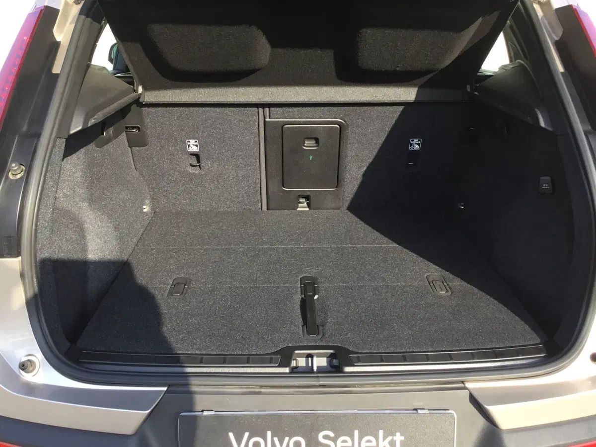 Volvo XC40 usata a Napoli (17)