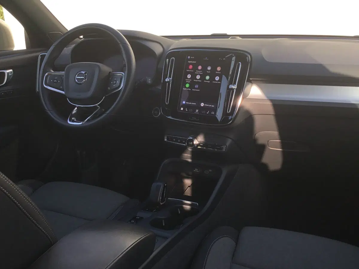 Volvo XC40 usata a Napoli (19)