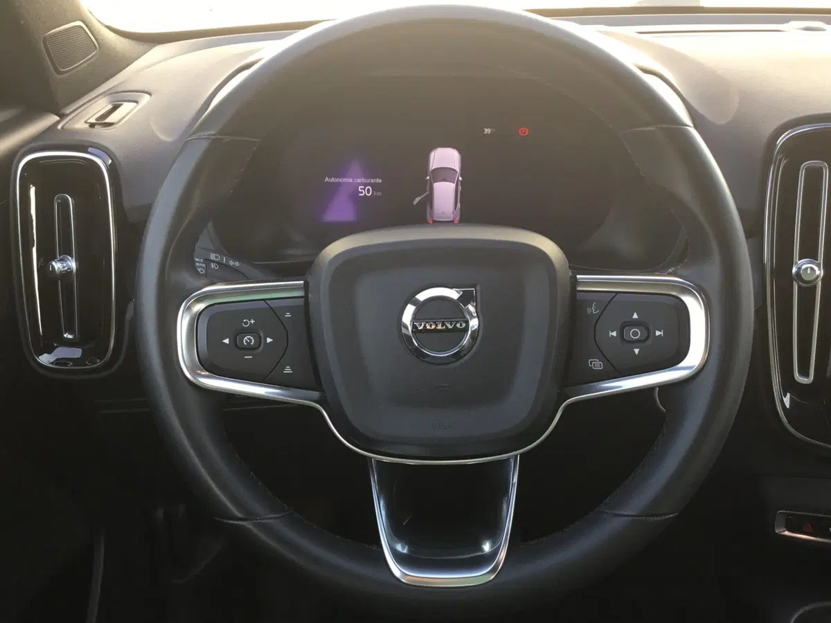 Volvo XC40 usata a Napoli (20)