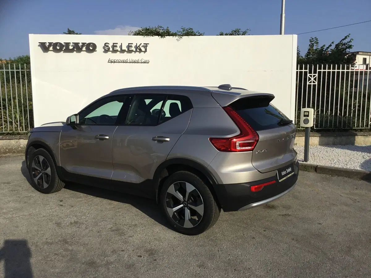 Volvo XC40 usata a Napoli (4)