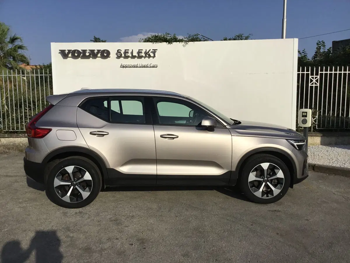 Volvo XC40 usata a Napoli (5)