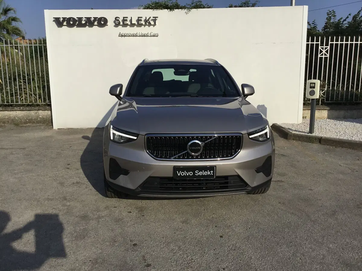 Volvo XC40 usata a Napoli (7)