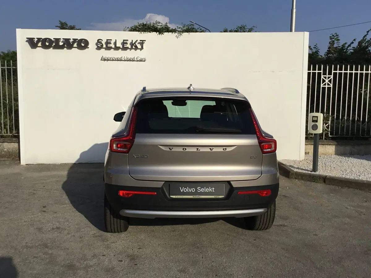 Volvo XC40 usata a Napoli (8)