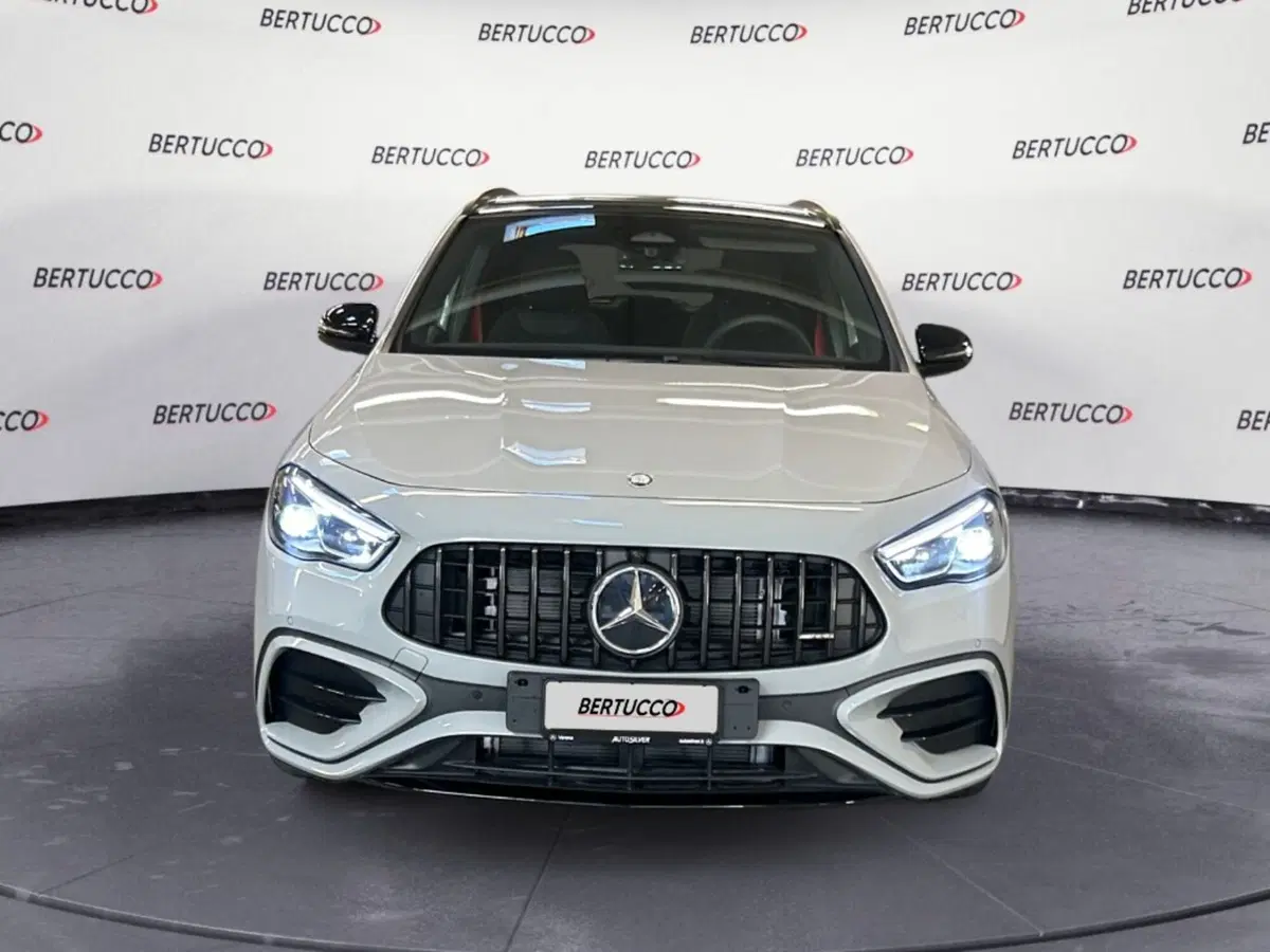 Mercedes-Benz GLA SUV usata a Verona (2)