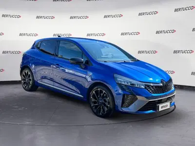 Renault Clio 1.6 full hybrid esprit Alpine 145cv del 2024 usata a Verona
