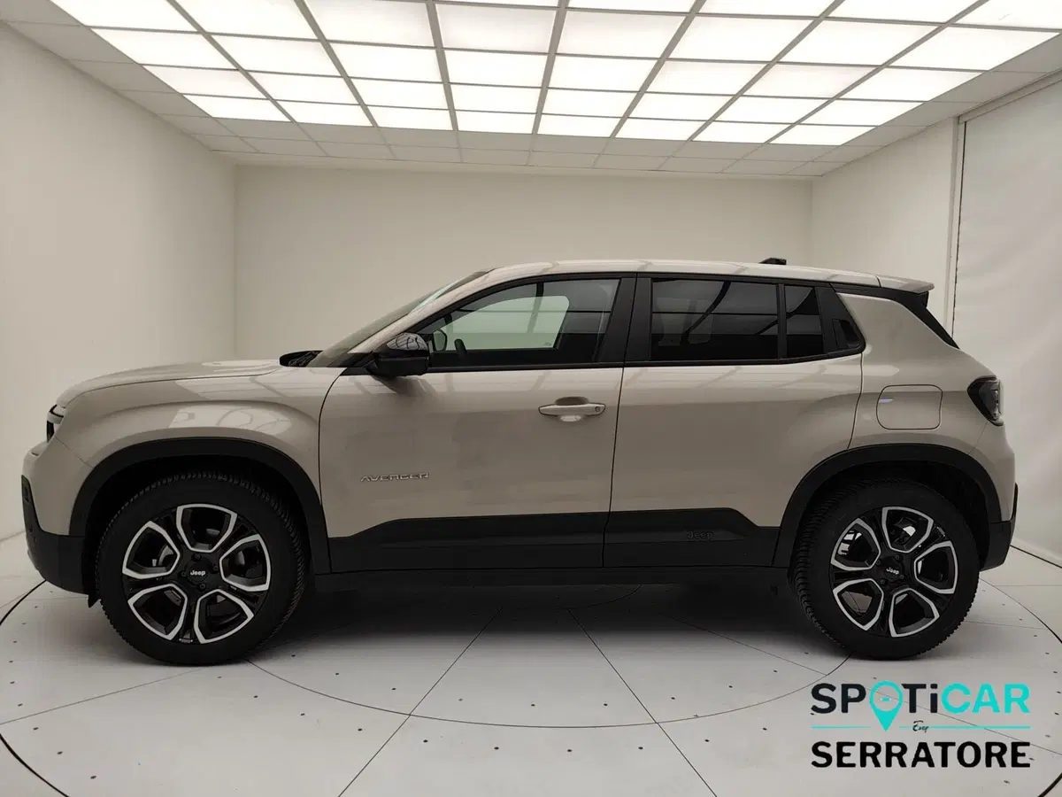 Jeep Avenger usata a Como (20)