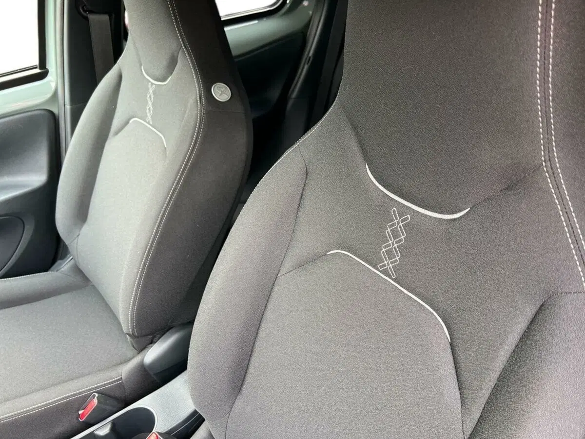 Toyota Aygo X usata a Sondrio (17)