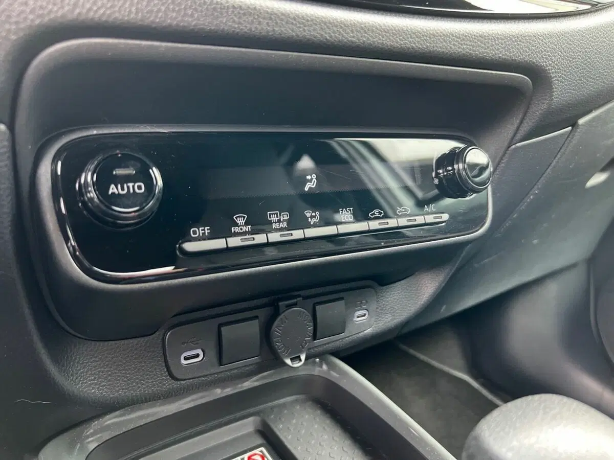 Toyota Aygo X usata a Sondrio (18)