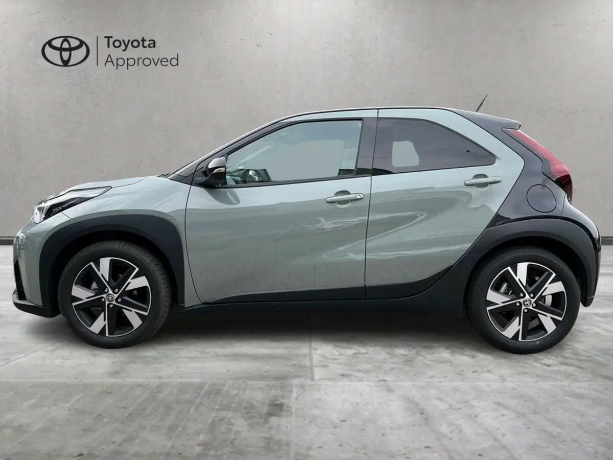 Toyota Aygo X usata a Sondrio (2)
