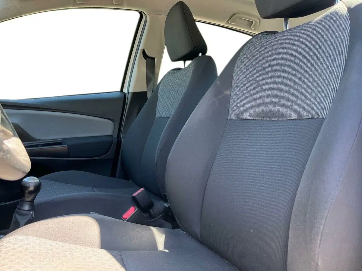 Toyota Yaris usata a Sondrio (10)