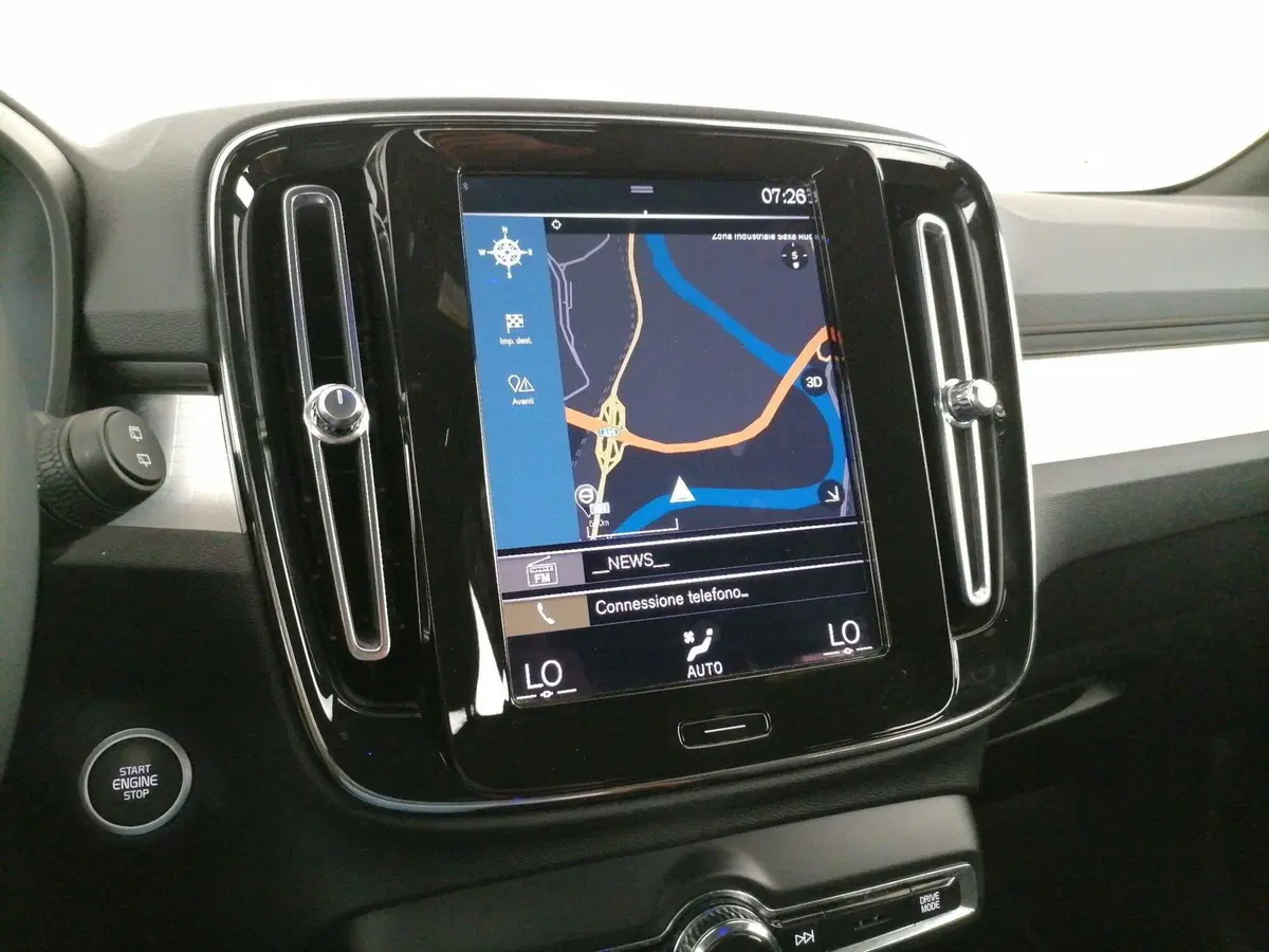 Volvo XC40 usata a Roma (18)