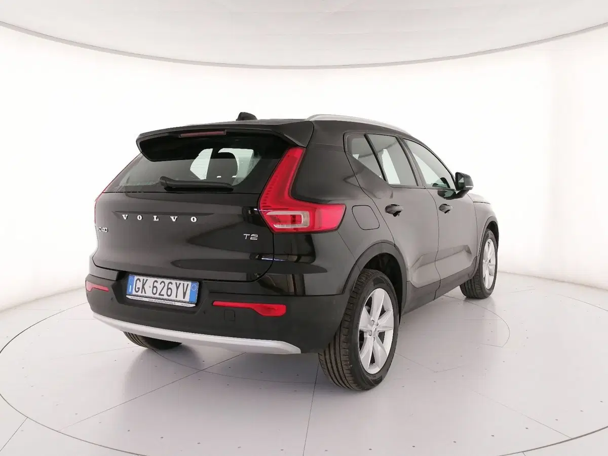 Volvo XC40 usata a Roma (2)