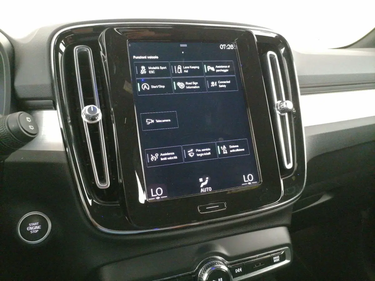 Volvo XC40 usata a Roma (20)