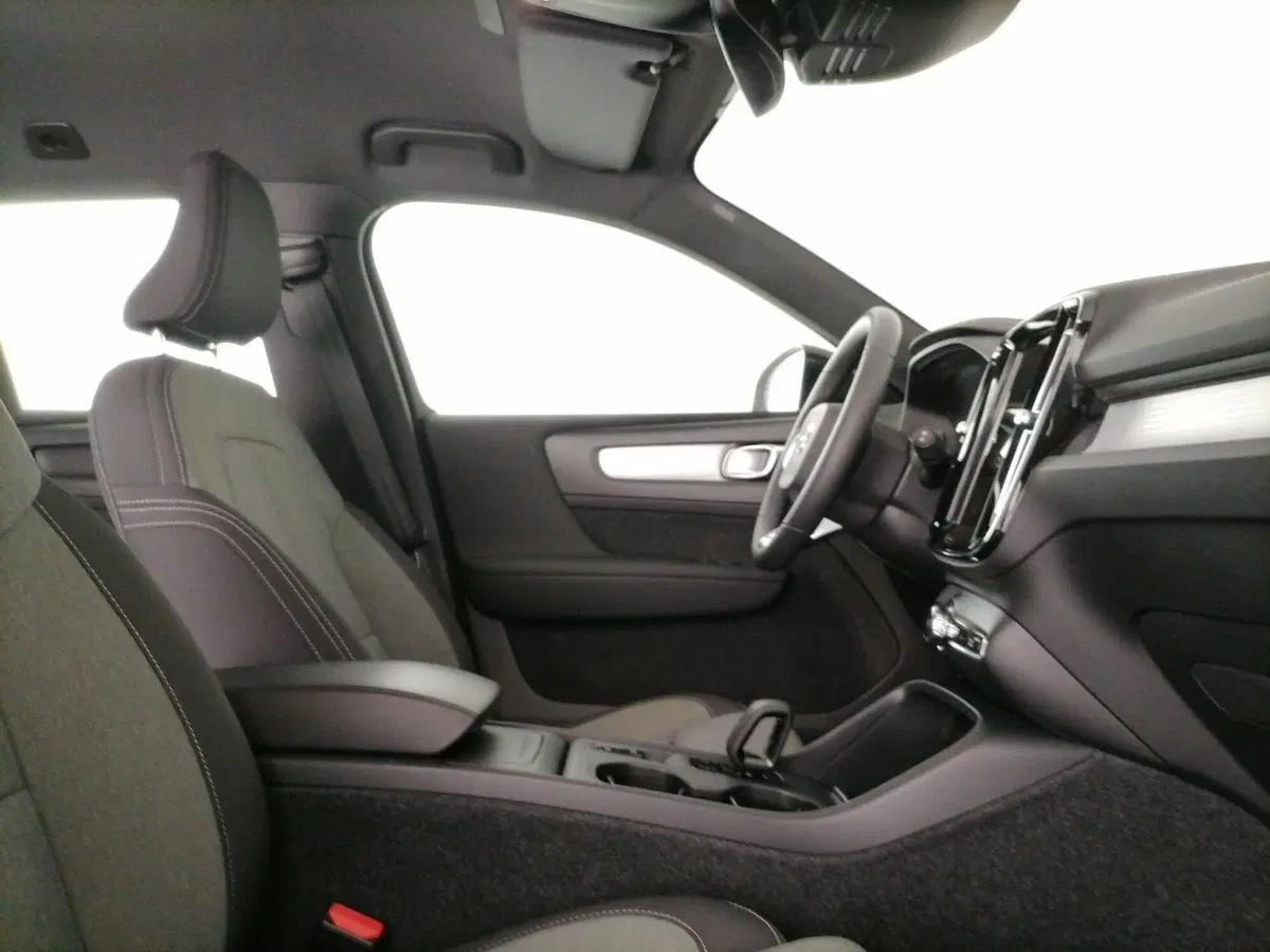 Volvo XC40 usata a Roma (6)