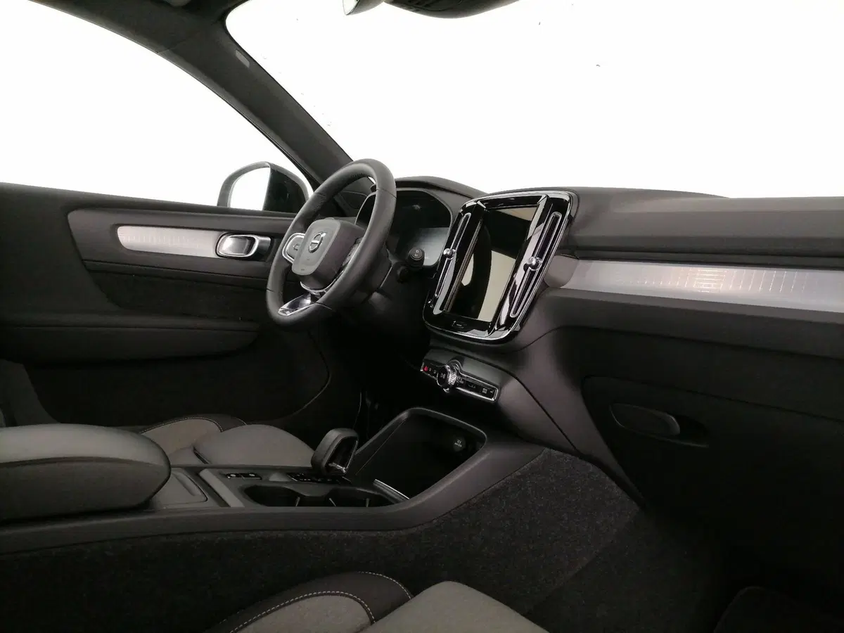 Volvo XC40 usata a Roma (7)
