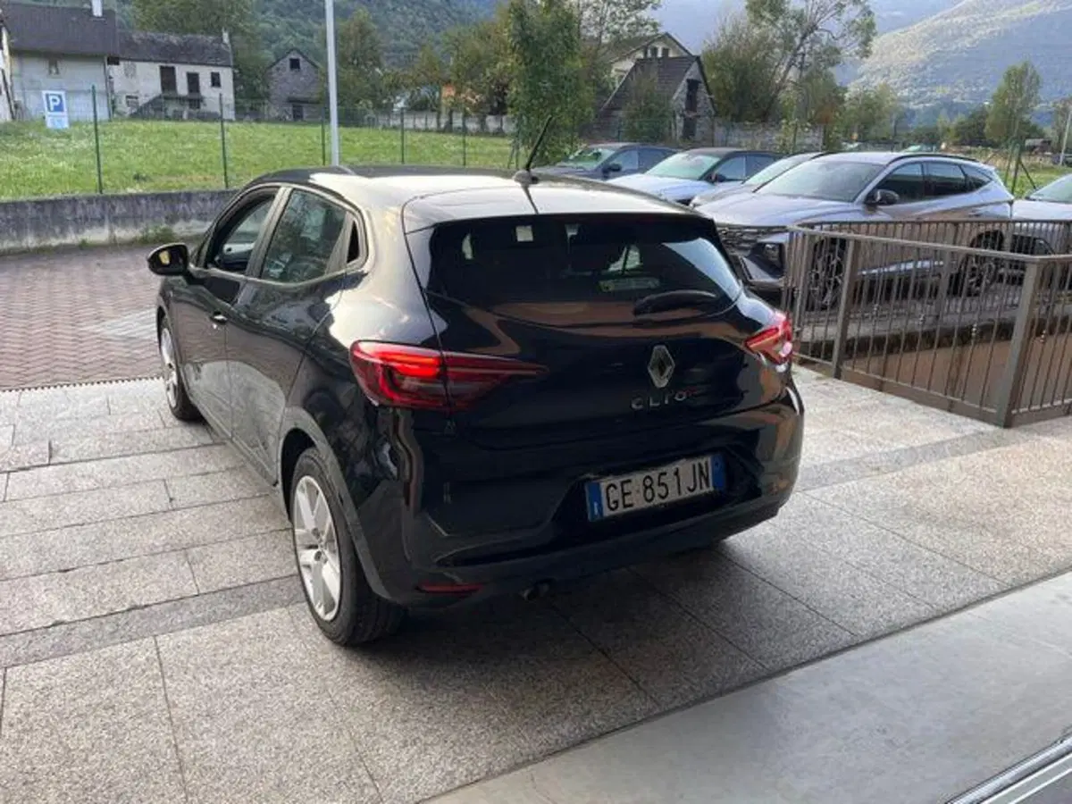 Renault Clio usata a Verbano Cusio Ossola (5)