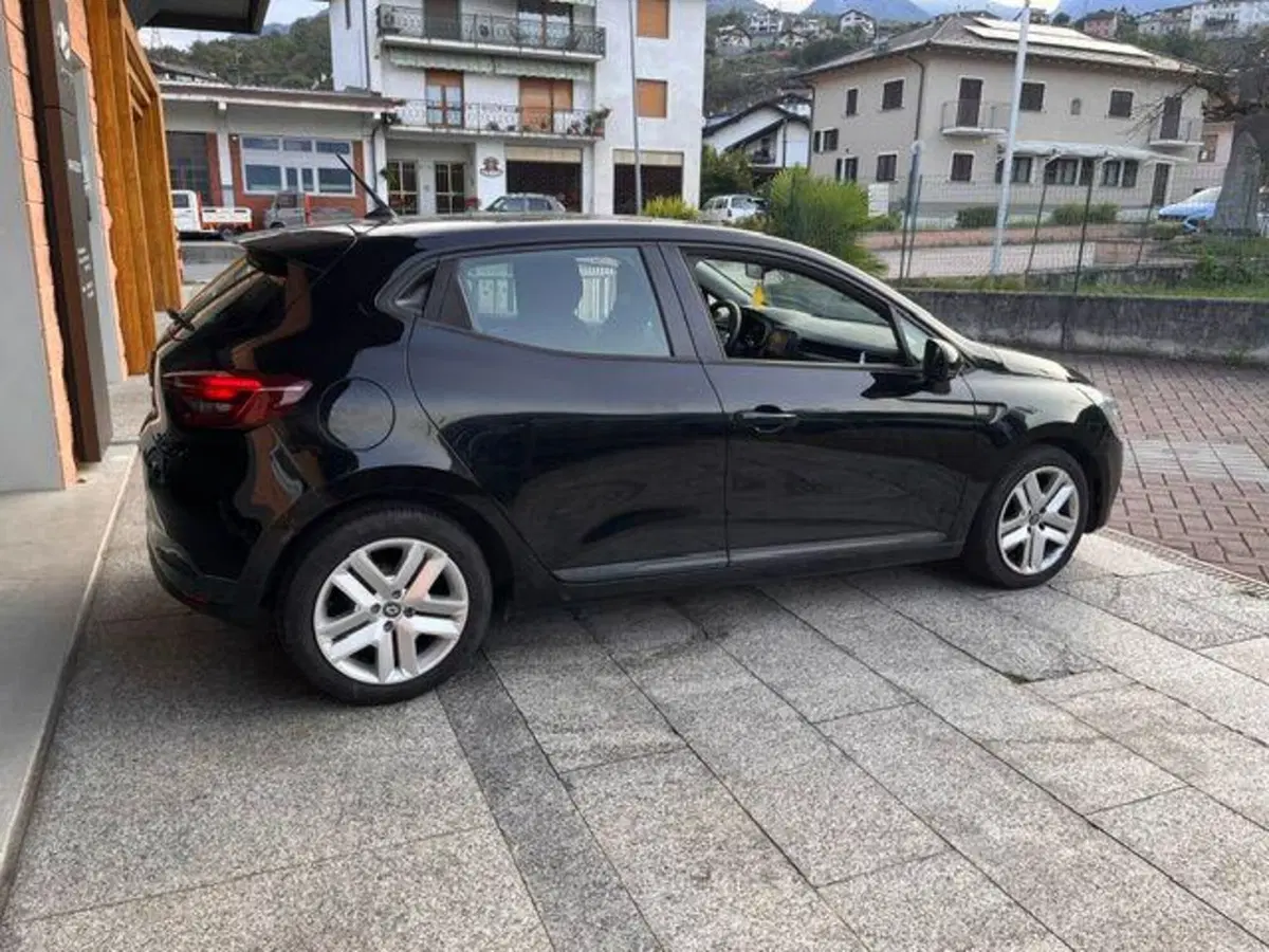 Renault Clio usata a Verbano Cusio Ossola (7)